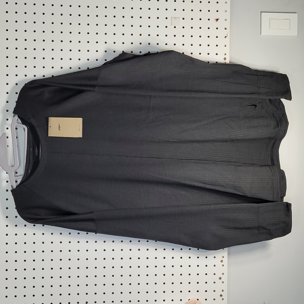 Nike Yoga Long Sleeve Top NWT Mens Black Dri Fit Thumbholes Athletic Lightweight